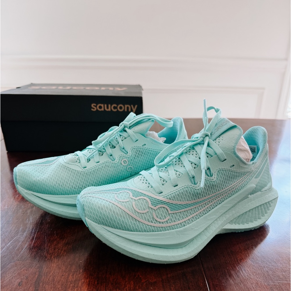 Saucony Women's Endorphin Pro 5, Aqua, size 6.5